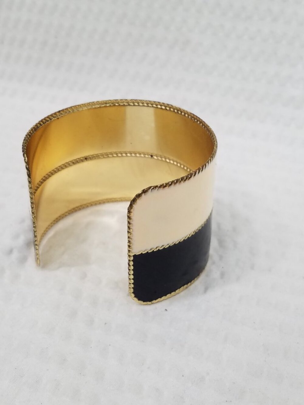 Enamel Cuff Bracelet Black and Cream Chunky Gold Tone Wide Bangle Vintage 1990s - Picture 6 of 6